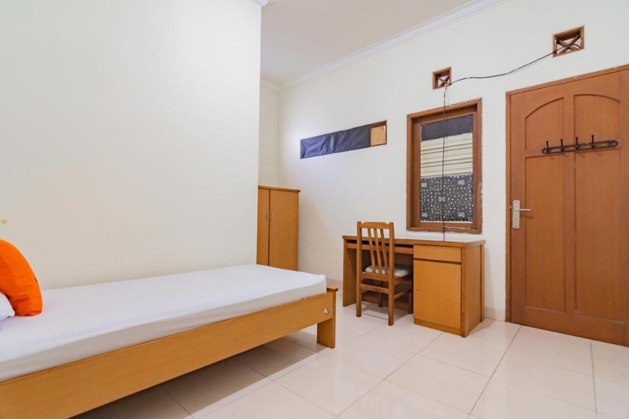 Koolkost Near Riau Junction Mall Hotel Bandung